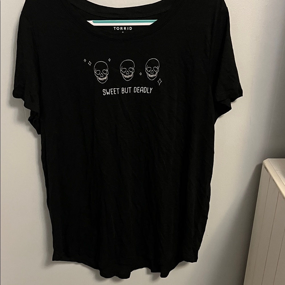 Torrid Black 'Sweet But Deadly' Skull Tee